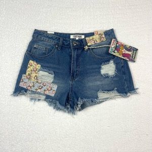 NWT Vintage Almost Famous Distressed Denim Shorts, Size 7